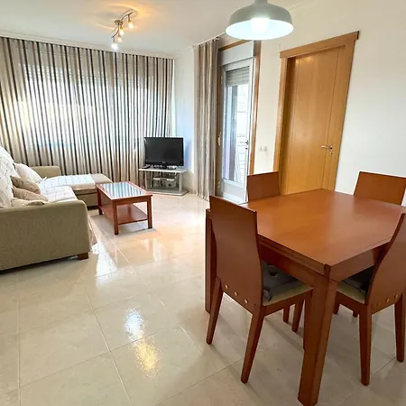 Apartment Cubos 4 *